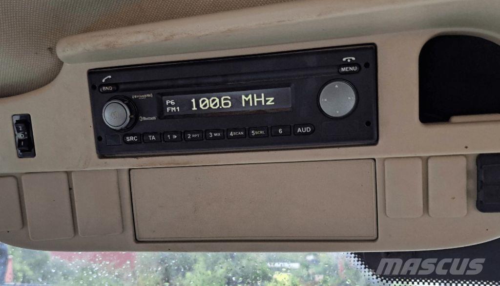 John Deere 6250R Traktorok