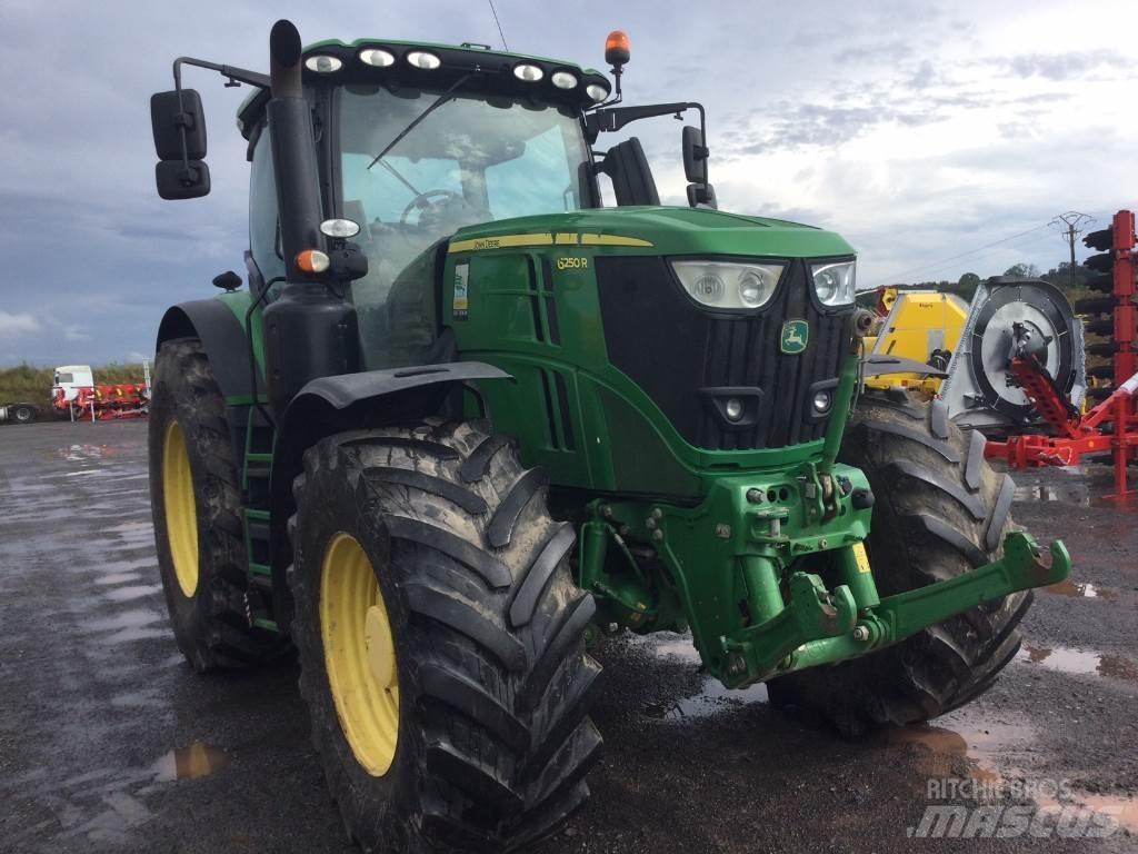 John Deere 6250R Traktorok