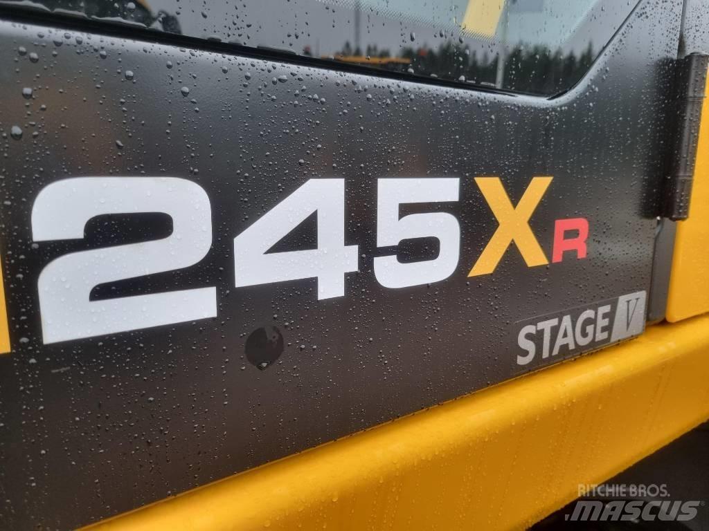 JCB 245 XR Lánctalpas kotrók