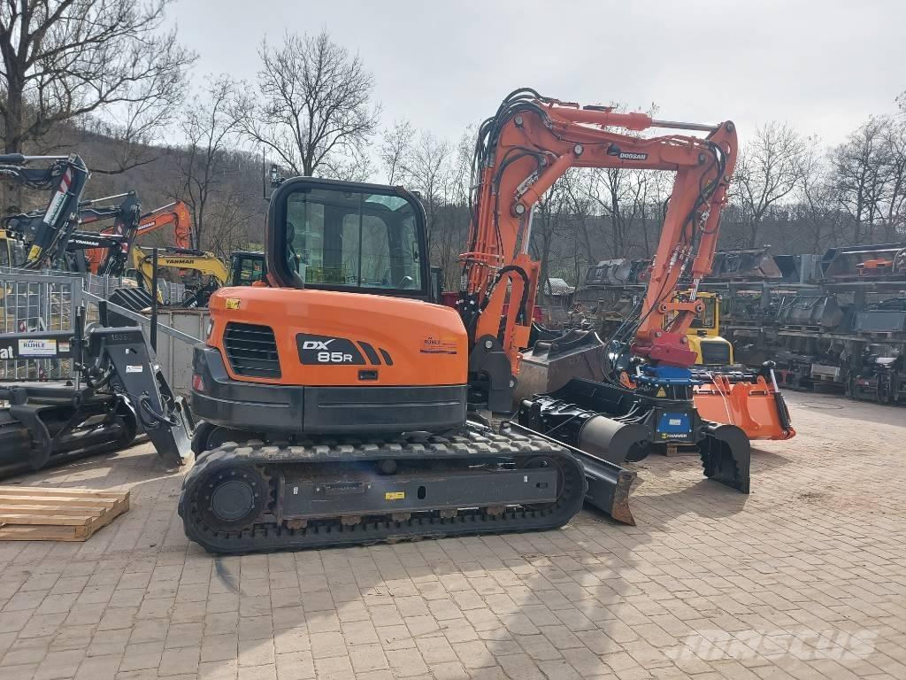 Develon DX 85 R-3 Közepes (midi) kotrók 7 t - 12 t