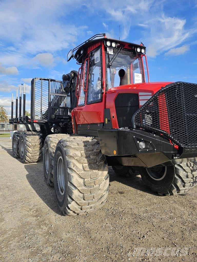 Komatsu 895 Kihordók