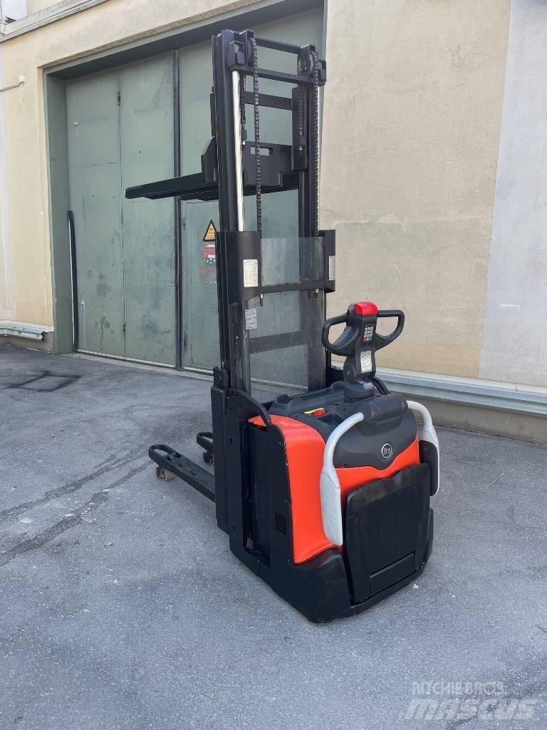 BT SPE 200 D Gyalogkíséretű targonca