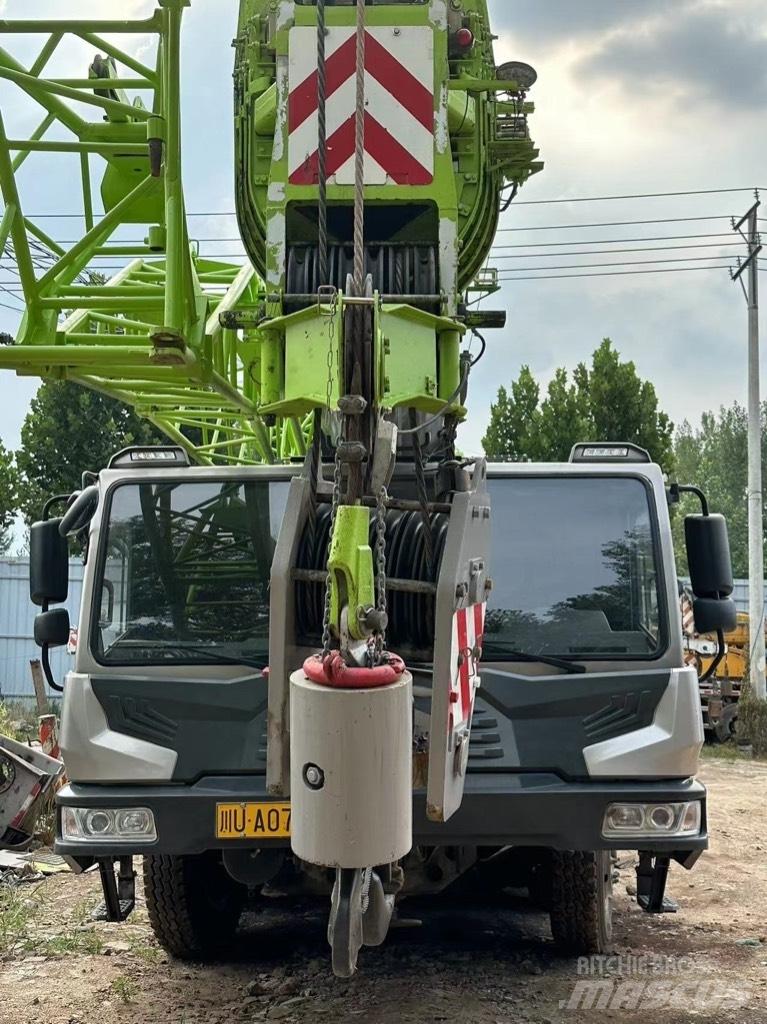 Zoomlion ZTC700 Terepdaruk