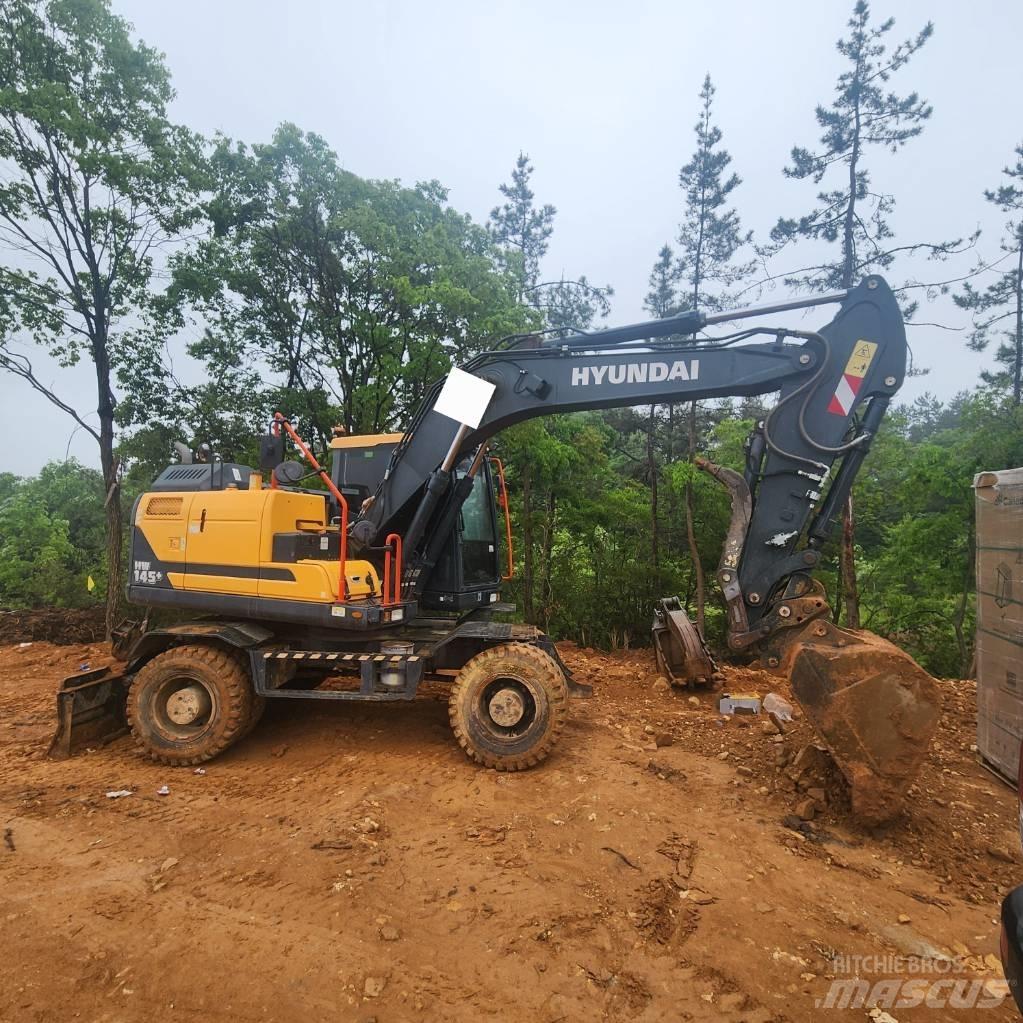 Hyundai HW 145 Gumikerekes kotrók