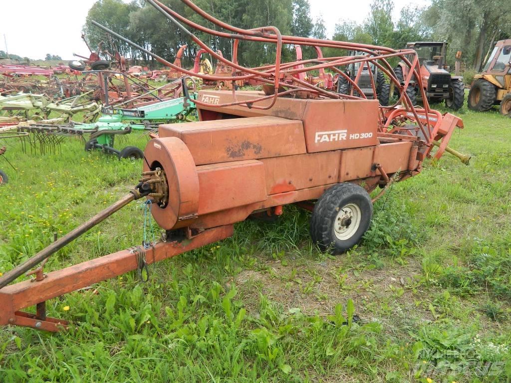 Deutz-Fahr HD300 Szögletes bálázók