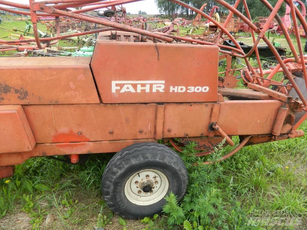 Deutz-Fahr HD300 Szögletes bálázók