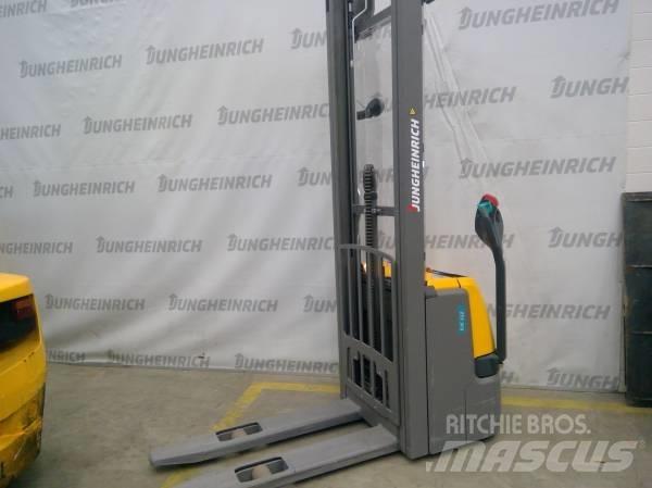 Jungheinrich EJC 112 Gyalogkíséretű targonca