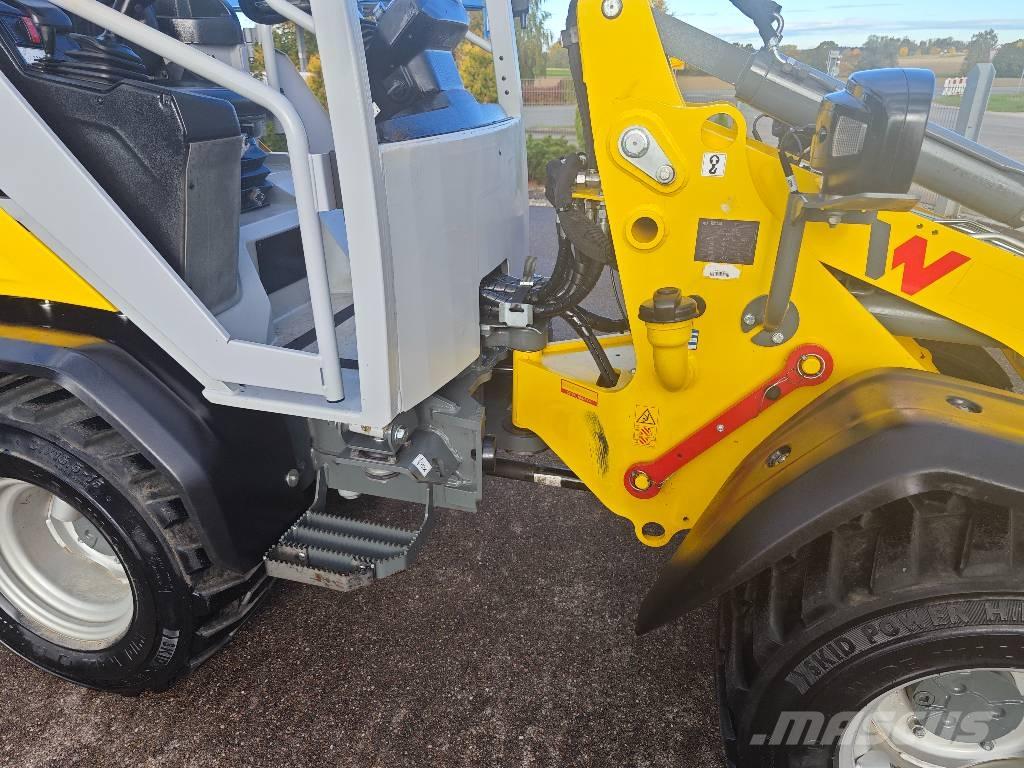 Wacker Neuson WL 28 Gumikerekes homlokrakodók