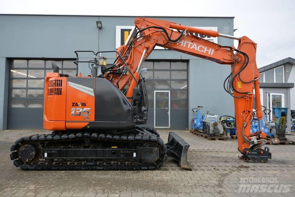 Hitachi ZX 135 US-7 Lánctalpas kotrók