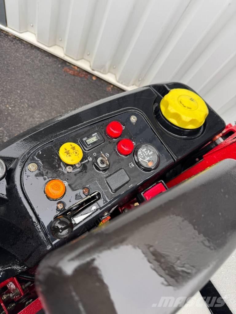 Ferris IS 2000 Z Ráülős fűnyírók