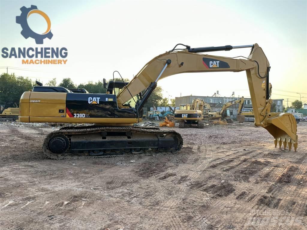 CAT 330 D2L Lánctalpas kotrók