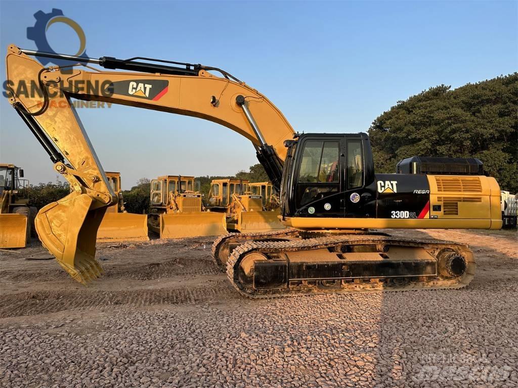 CAT 330 D2L Lánctalpas kotrók