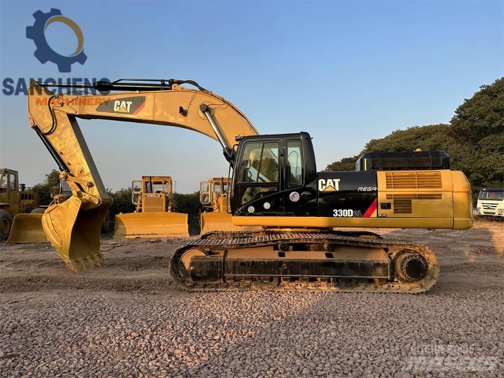 CAT 330 D2L Lánctalpas kotrók