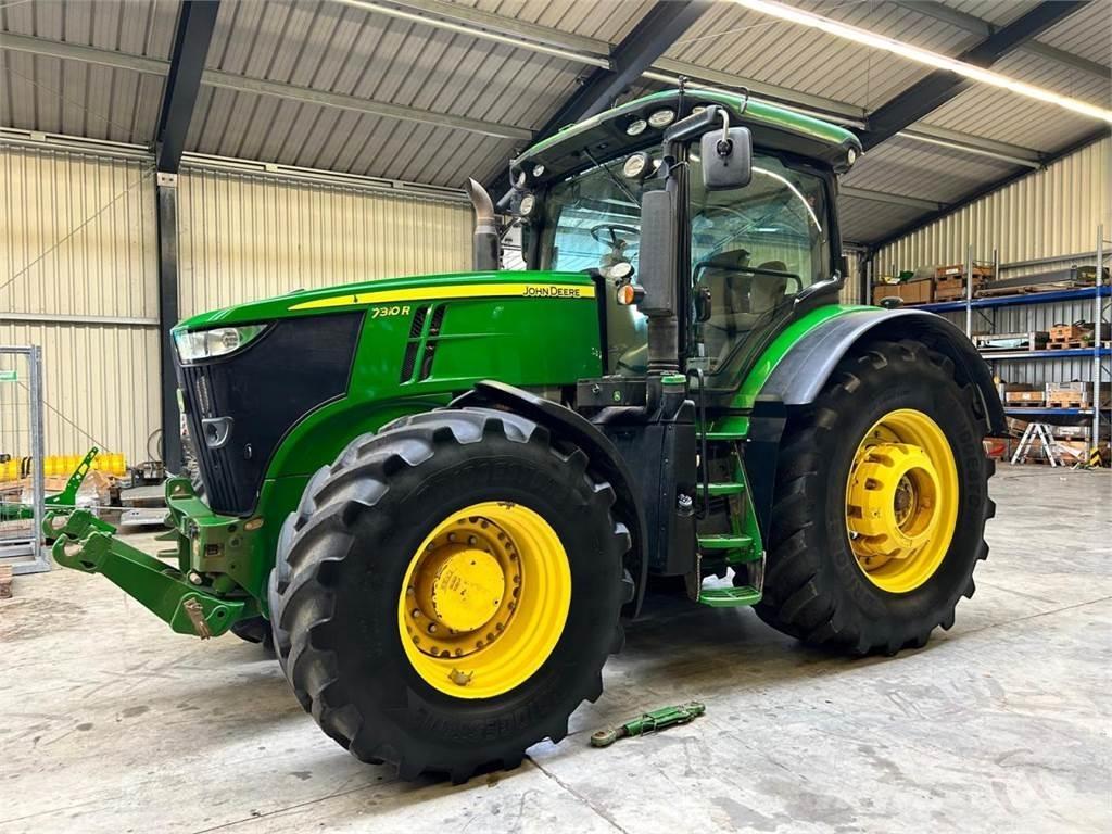 John Deere 7310R Traktorok