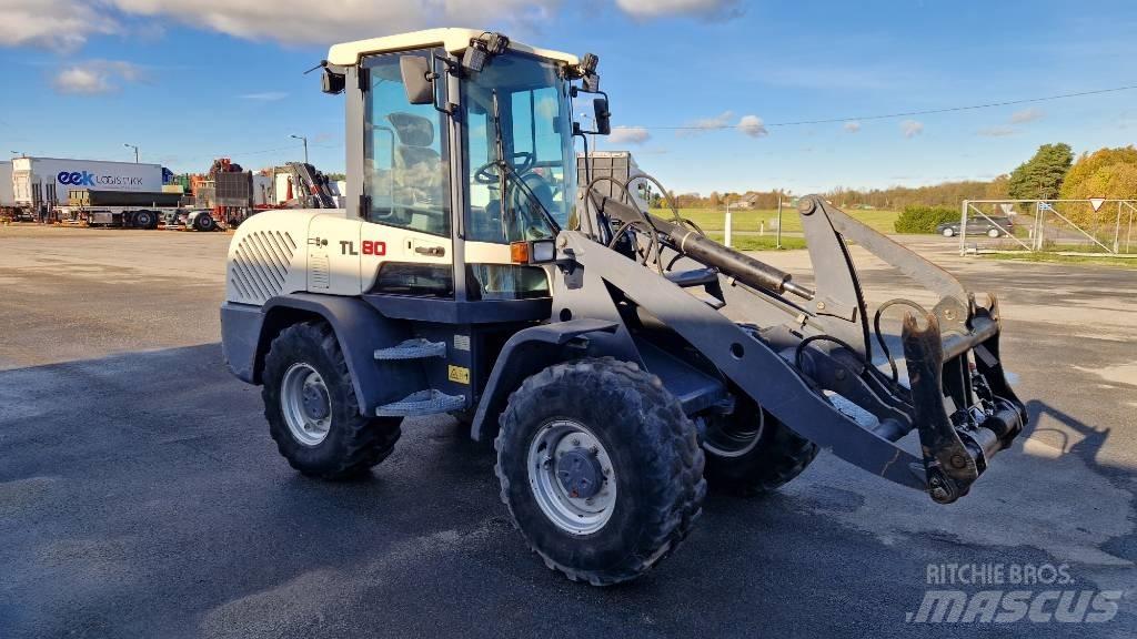 Terex TL 80 Gumikerekes homlokrakodók
