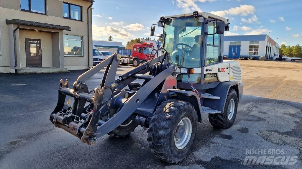 Terex TL 80 Gumikerekes homlokrakodók