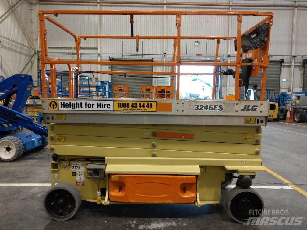 JLG ES 3246 Ollós emelők