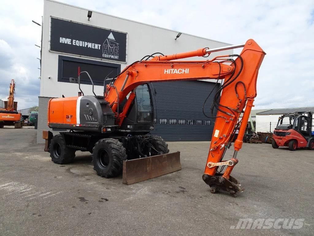 Hitachi ZX140W-3 Gumikerekes kotrók