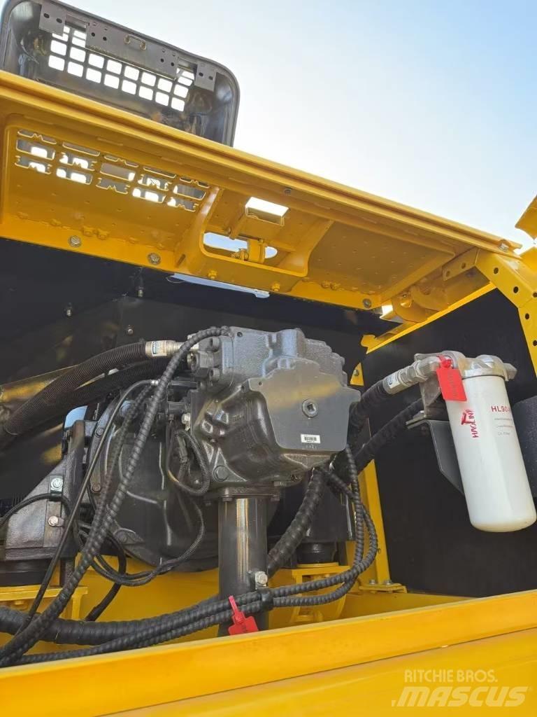 Komatsu 350LC-8 Lánctalpas kotrók