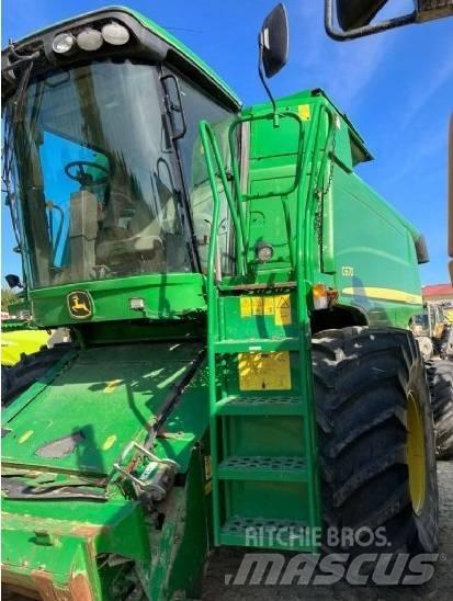 John Deere C 670 Kombájnok