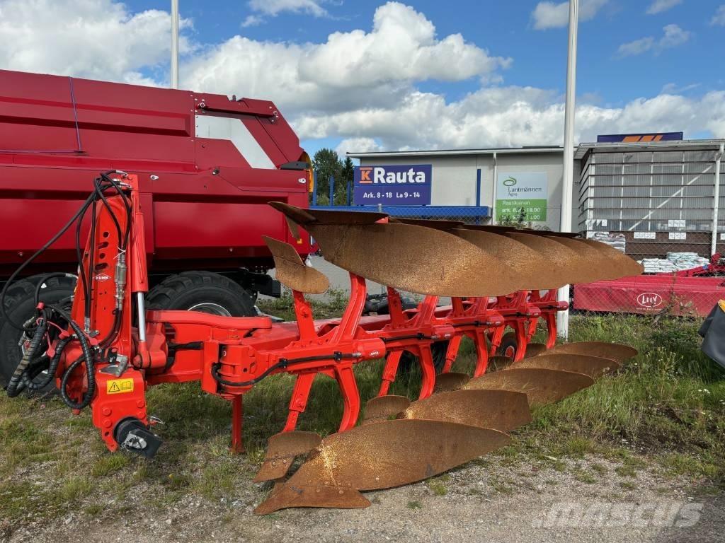 Kuhn Vari-Master 153 Váltvaforgató ekék