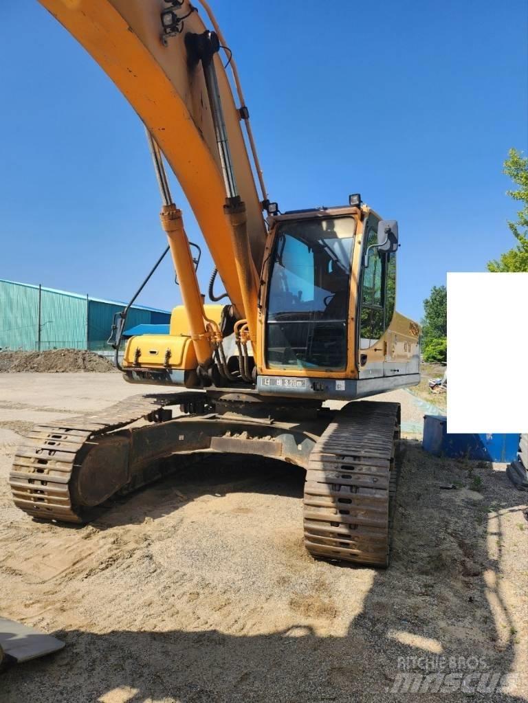 Hyundai Robex 300 LC Lánctalpas kotrók