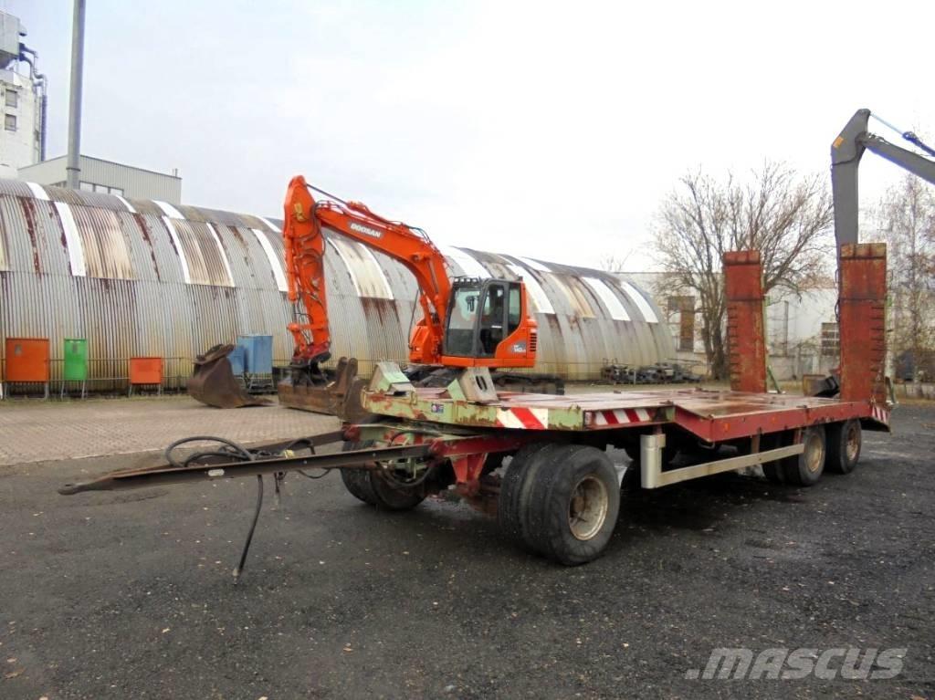 Goldhofer TU 3 Mélybölcsős