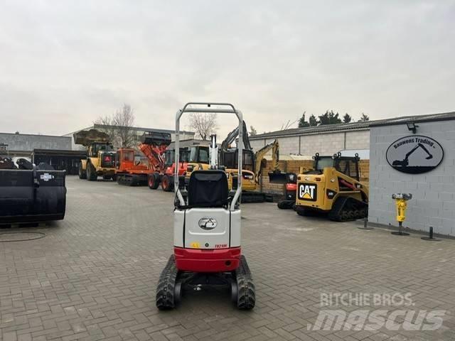 Takeuchi TB 210 R Mini kotrók < 7t
