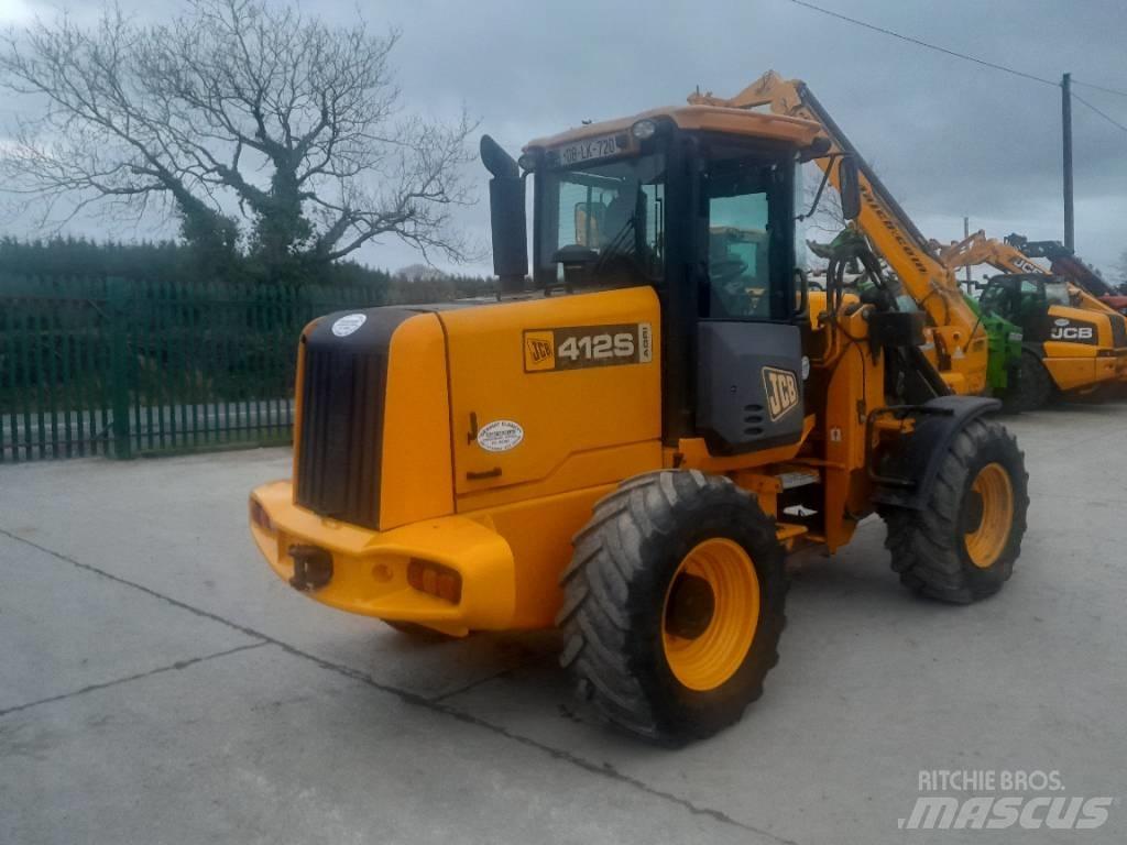 JCB 412 Gumikerekes homlokrakodók