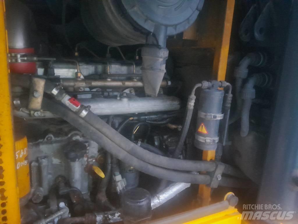 JCB 412 Gumikerekes homlokrakodók