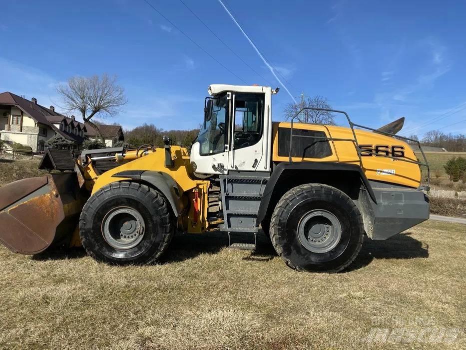 Liebherr L 566 Gumikerekes homlokrakodók