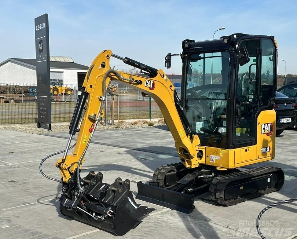 CAT 301.8 Mini kotrók < 7t
