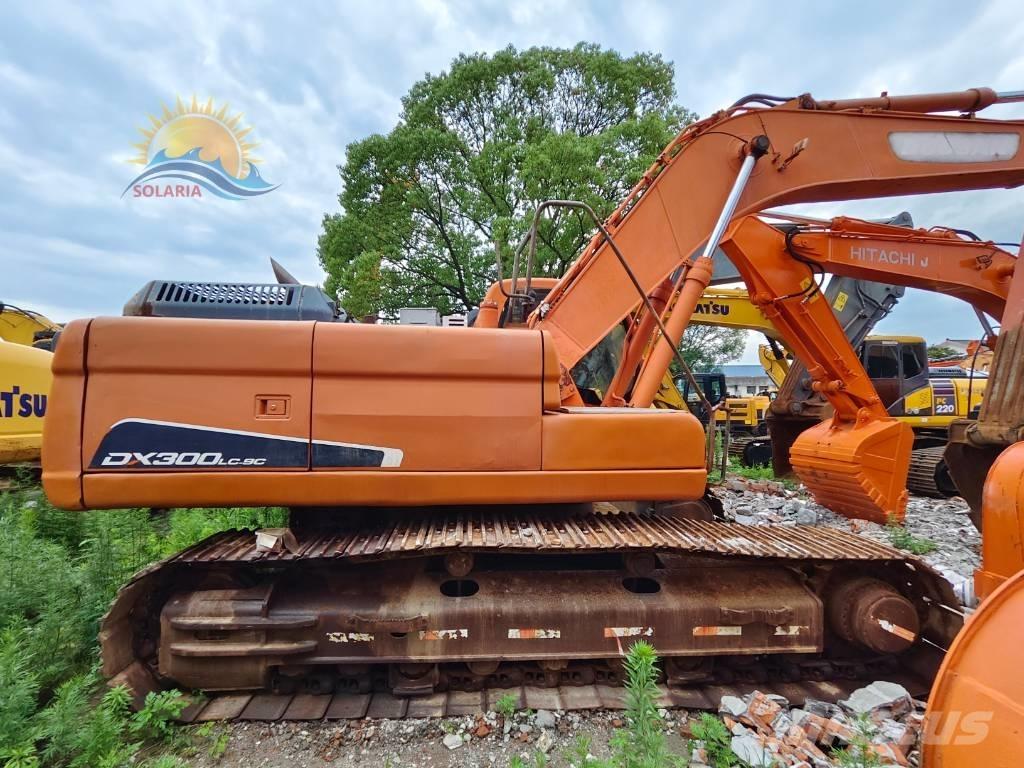 Doosan DX 300 LC Lánctalpas kotrók