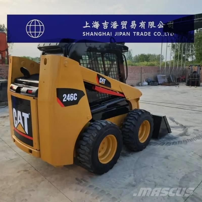 CAT 246 C Kompaktrakodók