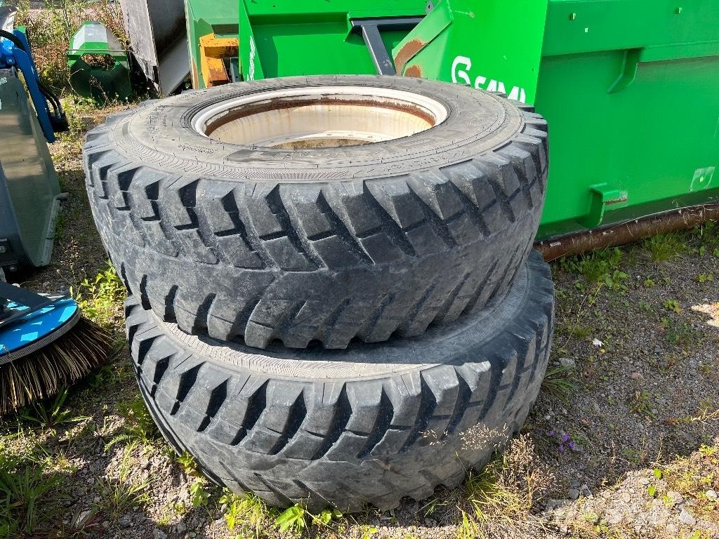 Nokian 16.9 R28 Gumiabroncsok, kerekek és felnik