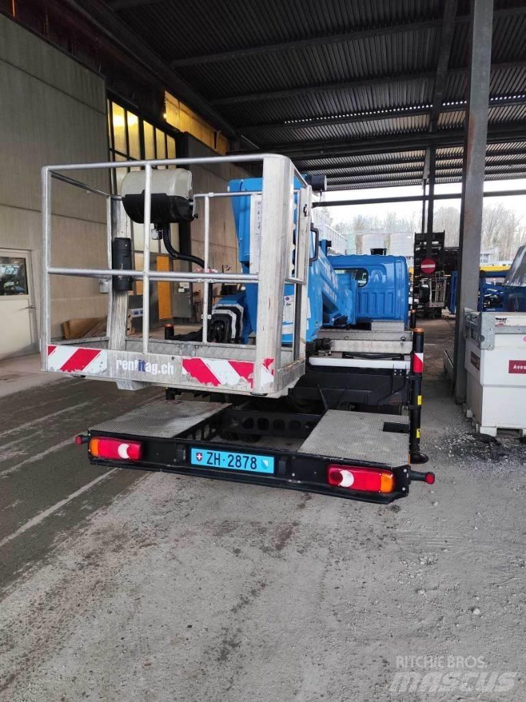 VERSALIFT VTX 240 Teherautóra szerelt emelők és állványok