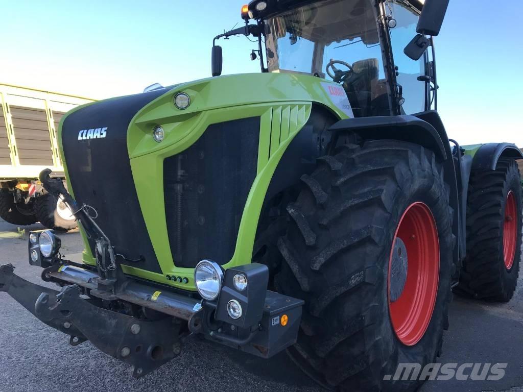 CLAAS XERION 4500 VC Traktorok