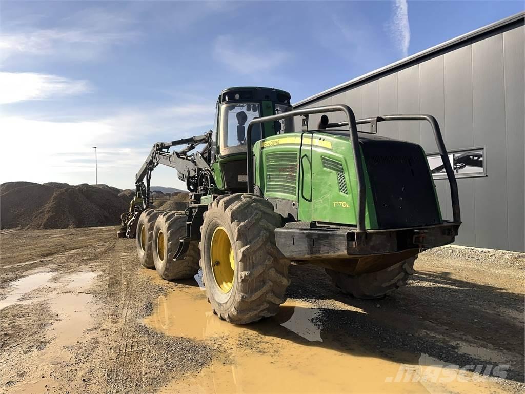 John Deere 1470E Betakarítók