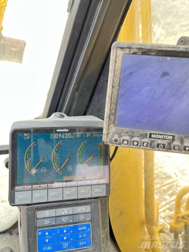 Komatsu PC 240 LC-7 Lánctalpas kotrók