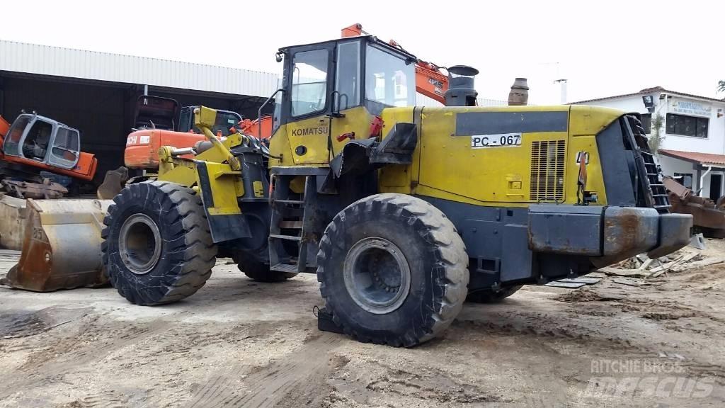 Komatsu WA470-5 Gumikerekes homlokrakodók