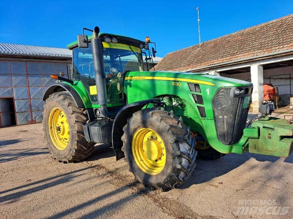 John Deere 8130 Traktorok