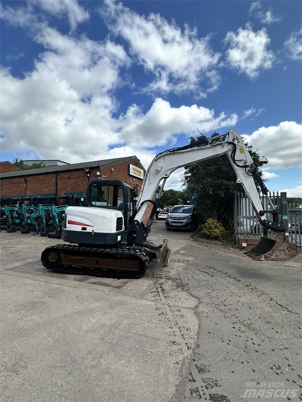 Bobcat E80 Közepes (midi) kotrók 7 t - 12 t