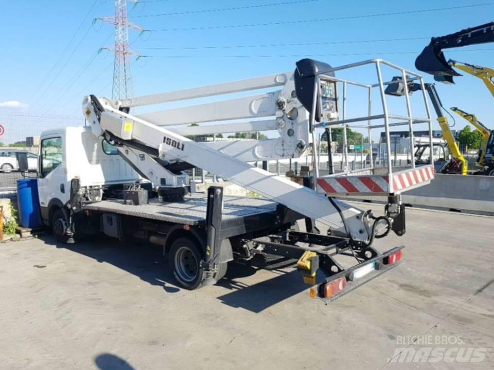 Isoli PNT 205 NH Teherautóra szerelt emelők és állványok