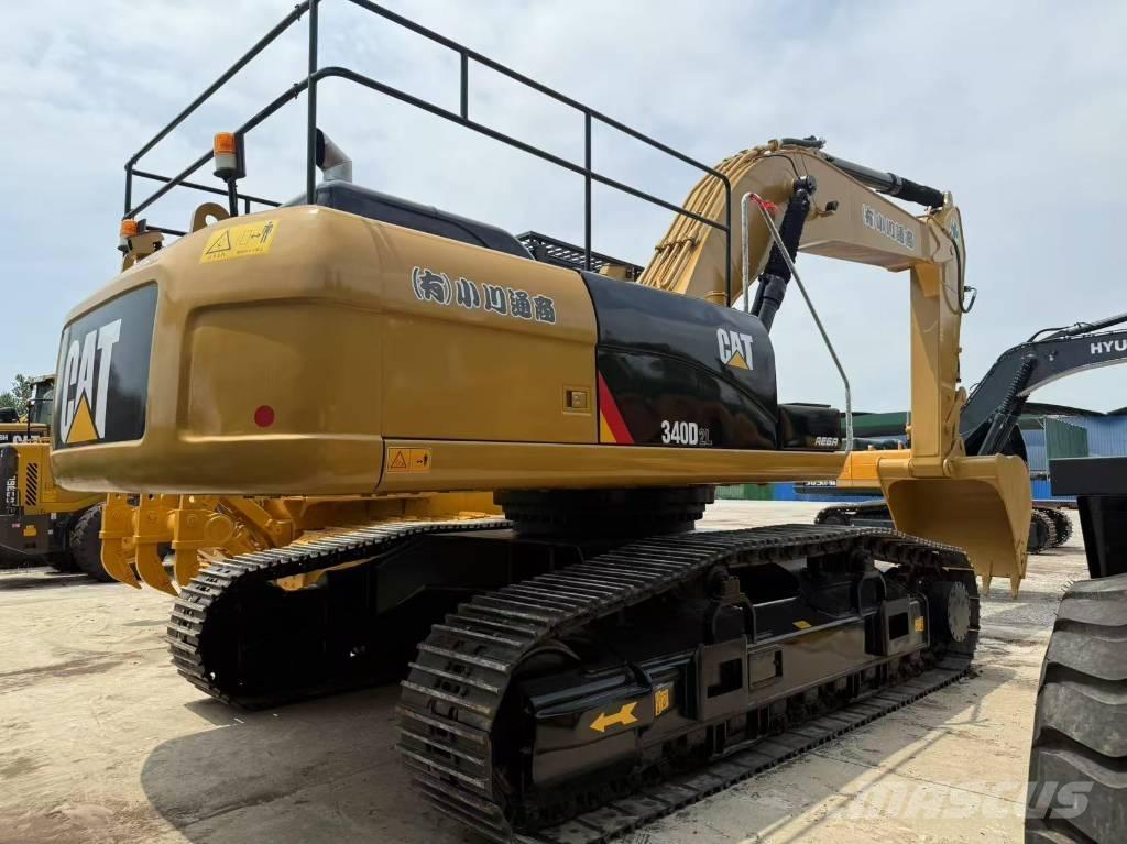 CAT 340 Lánctalpas kotrók