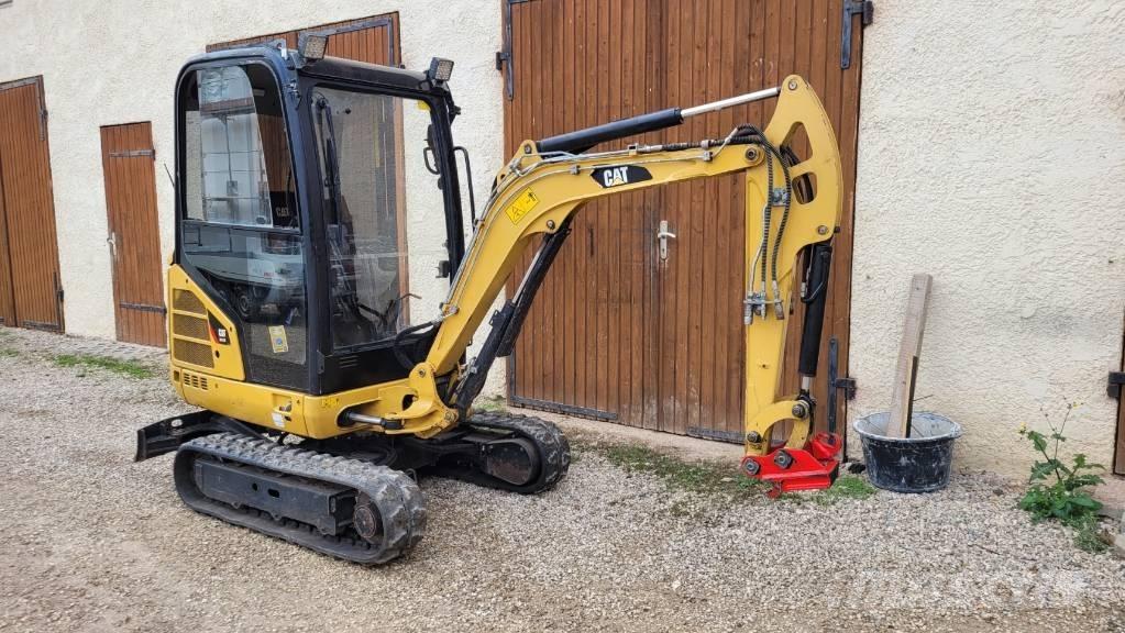 CAT 301.7 D Mini kotrók < 7t