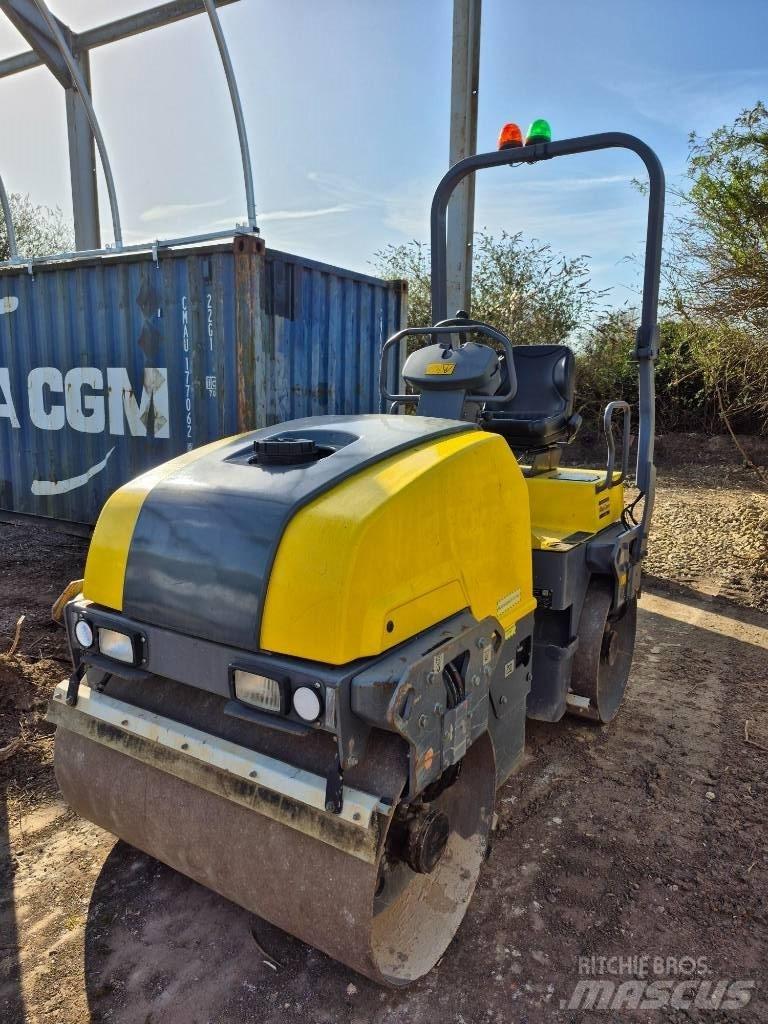 Dynapac CC 1200 Ikerdobos hengerek