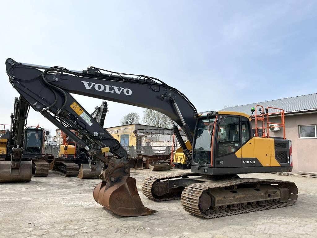 Volvo EC 220 E Lánctalpas kotrók