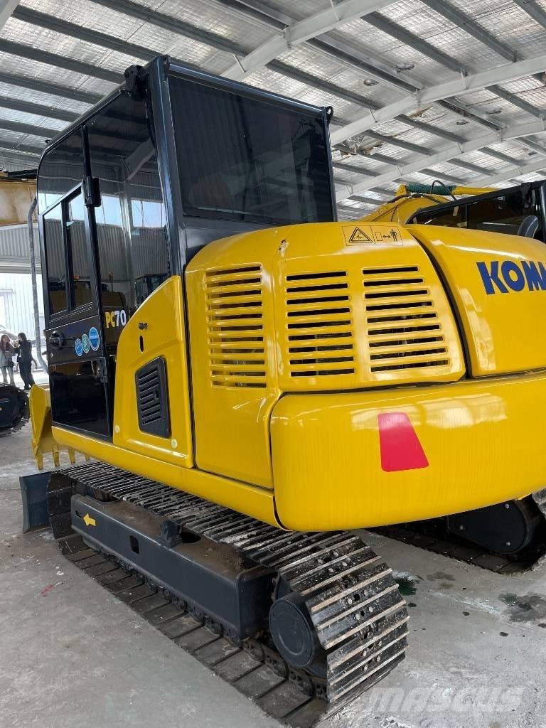 Komatsu PC 70 Közepes (midi) kotrók 7 t - 12 t