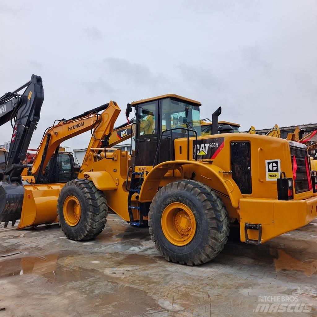 CAT 966H Gumikerekes homlokrakodók
