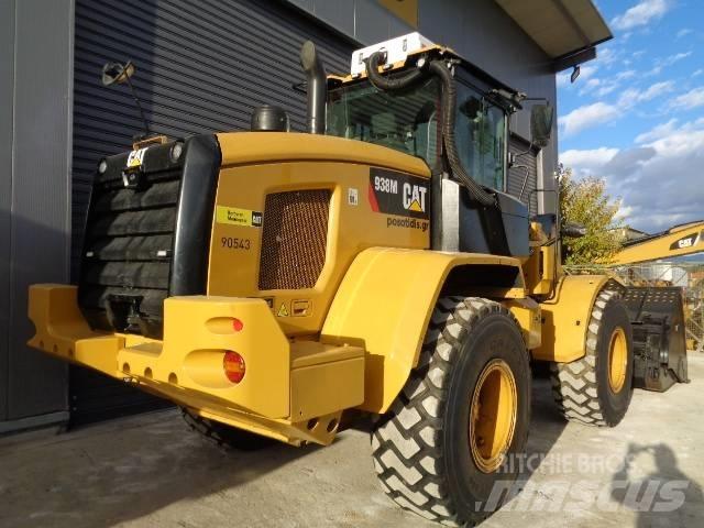 CAT 938M Gumikerekes homlokrakodók